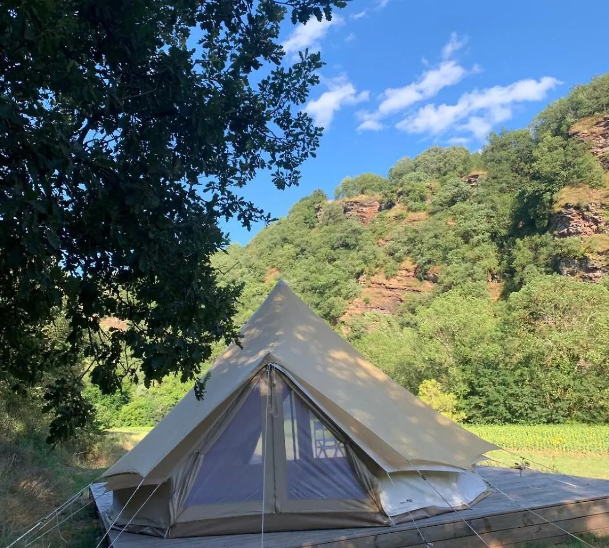 فندق Glamping Luz Olive Combret خيمة فخمة